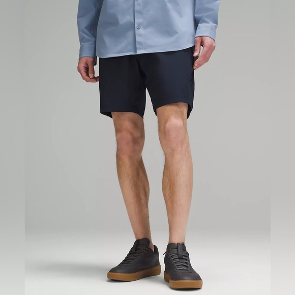Lululemon Commission Classic-Fit 7" Warpstreme Navy Blue Shorts - Picture 1 of 10